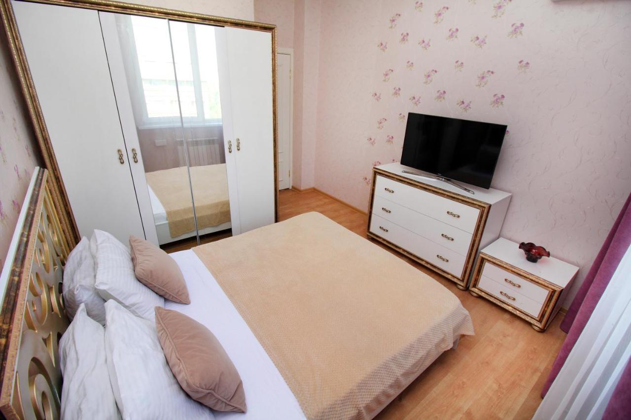 2-комнатная в жк гагарин парк Apartment Almaty